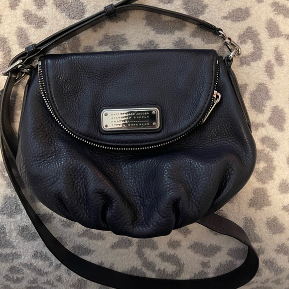 Marc by Marc Jacobs Q Mini Natasha Leather Crossbody Bag - Picture 1 of 5